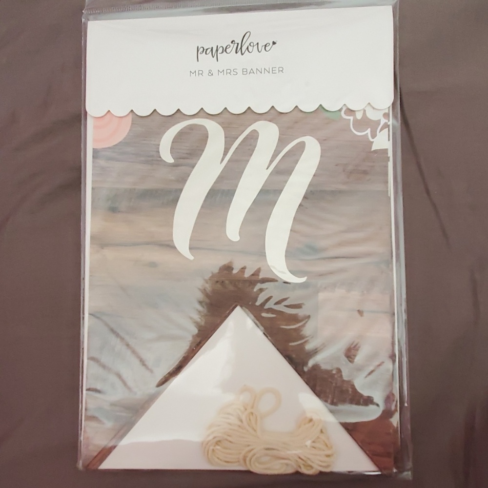 Paperlove wedding mr and mrs rustic banner